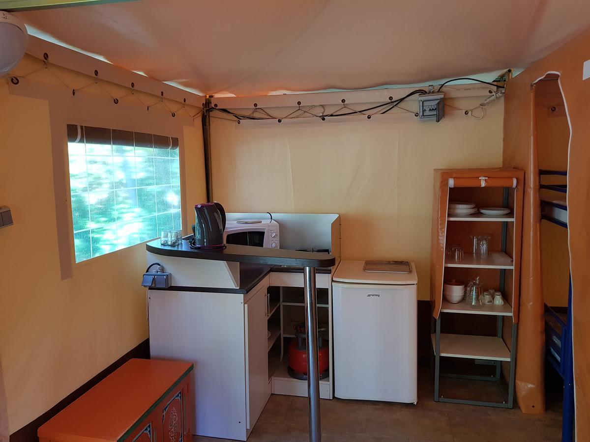 Camping De Graniers Monoblet Luaran gambar